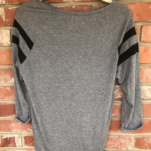 H&M Lightweight Shirt - Picture 4 of 4